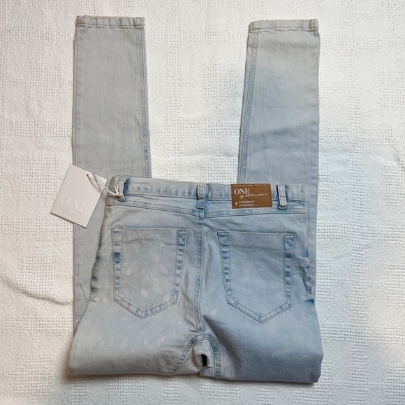 One Teaspoon Super Skinny Jeans - Picture 4 of 9